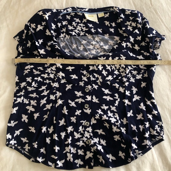 Anthropologie Maeve Flutter Neck Sparrow Shirt - Picture 11 of 11